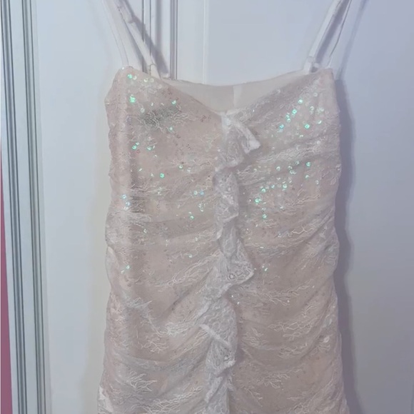White Iridescent Floral Ruffled Sequin Couture Dress Sz M - Picture 4 of 7